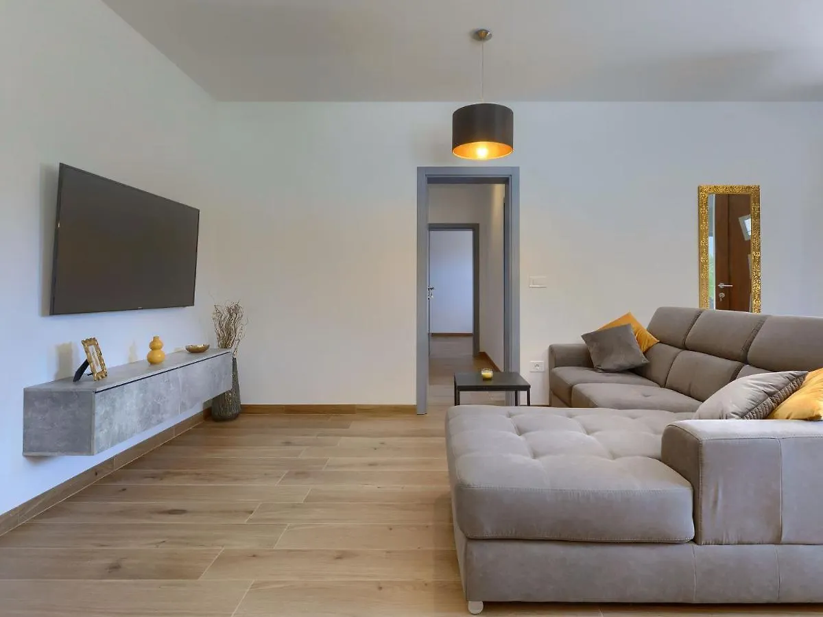 Apartment Eroa By Interhome Žminj 0*,