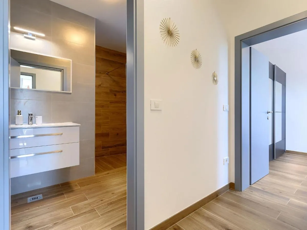 Apartment Eroa By Interhome Žminj