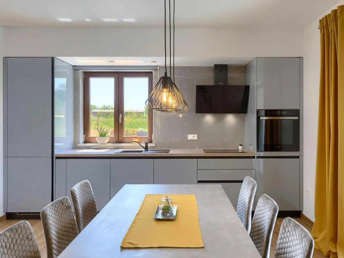 Apartment Eroa By Interhome Žminj